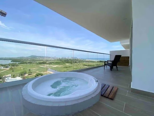 13Th Floor, Apartment With Jacuzzi